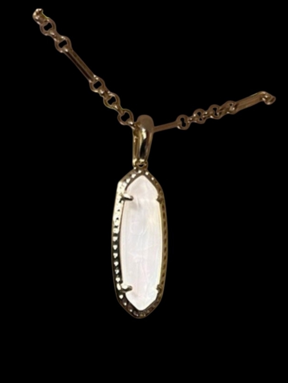Kendra Scott Gold Over Brass White Shell Pendant Necklace, NWT, MSRP $48 - Picture 4 of 4